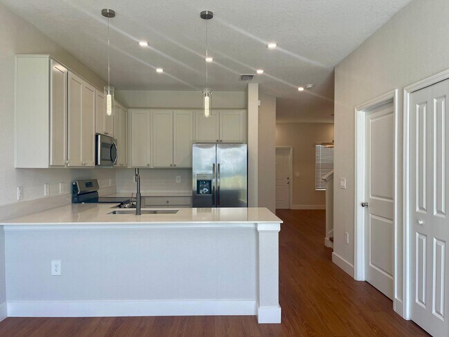 Building Photo - 6159 Park Promenade Way