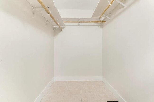 Building Photo - 6341 Chasewood Dr