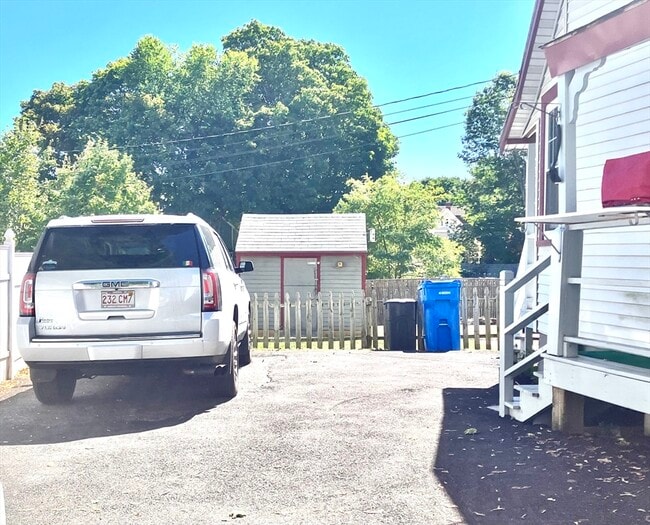 Primary Photo - 14 Grove St