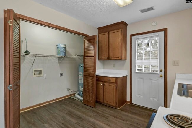 Building Photo - 122 Hazelwood Ct