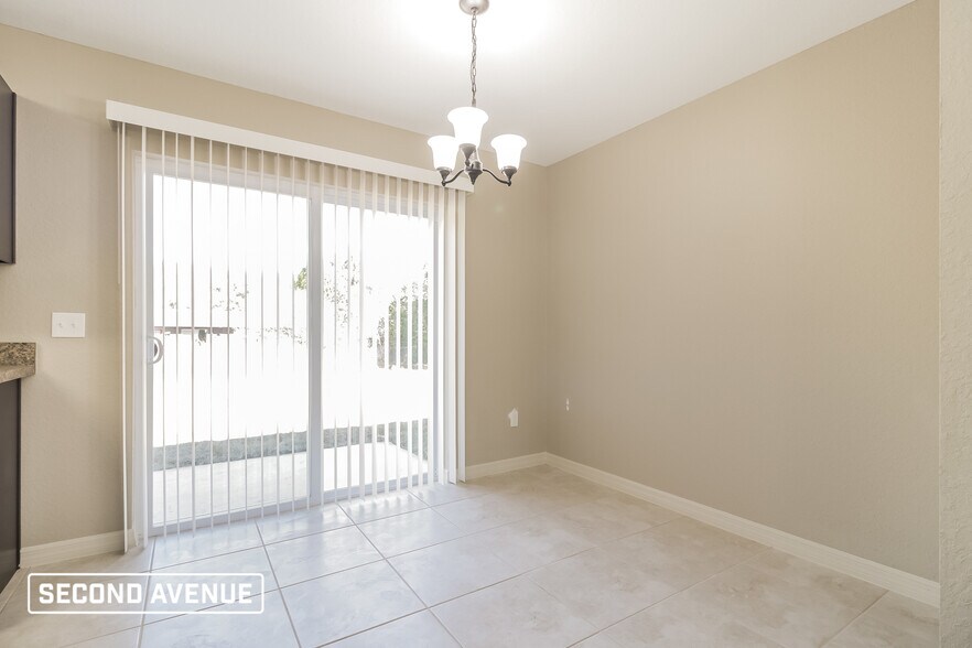 Building Photo - 3253 SE 143rd Ln