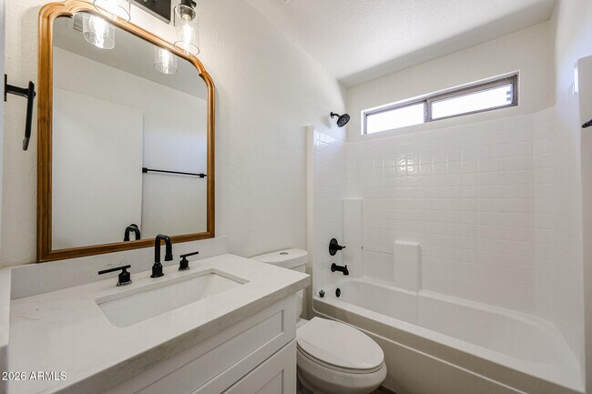 Building Photo - 4047 E Jojoba Rd