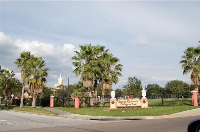 Stetson Law School - 6100 Gulfport Blvd S