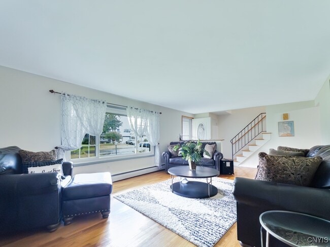 Building Photo - 7189 Coventry Rd N