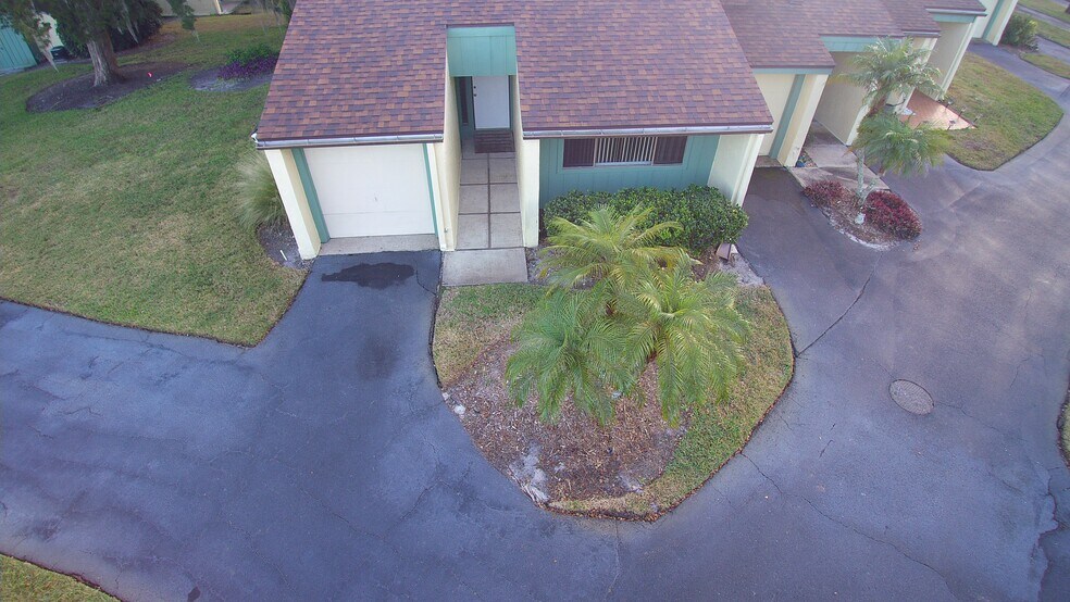 Aerial View - 149 Club House Blvd