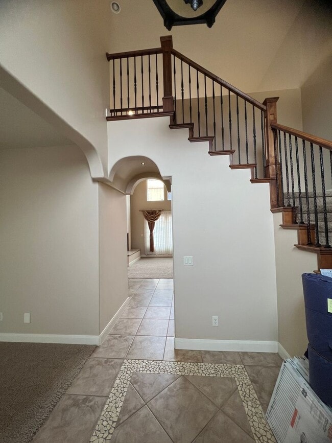 Building Photo - MONTH TO MONTH LEASE ONLY. Beautiful Custo...