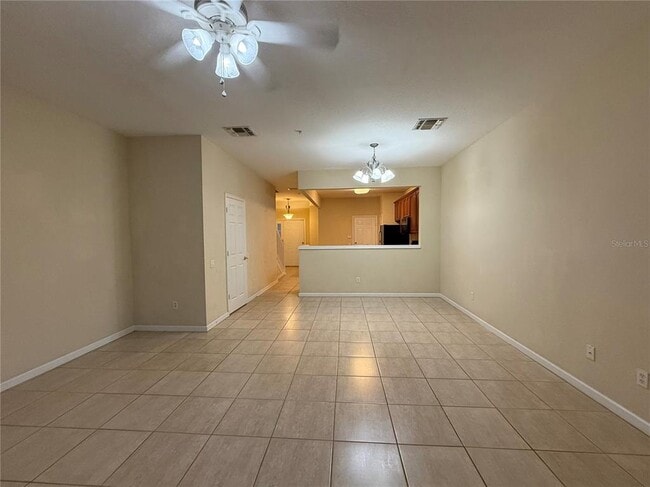Building Photo - 2865 Polana St