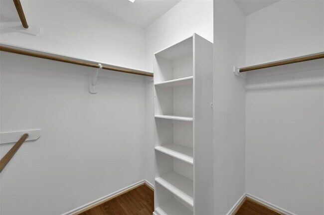 Building Photo - 3 Peach Ridge Pl