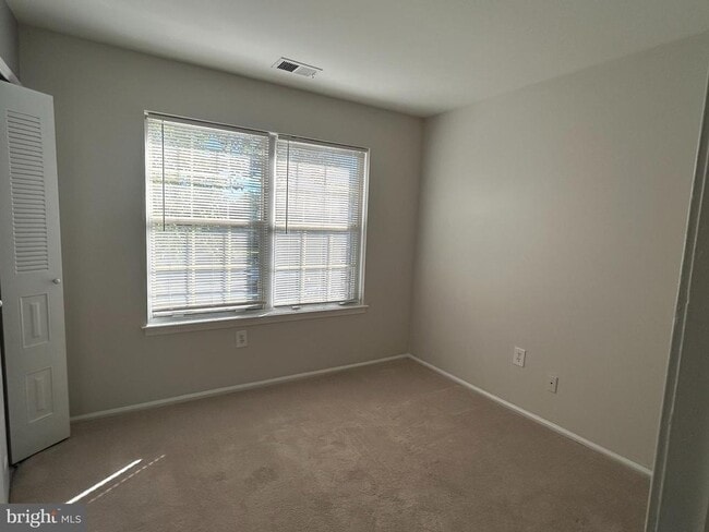 Building Photo - 35 Coral Tree Ct