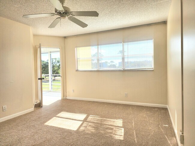 Building Photo - 3661 Via Poinciana