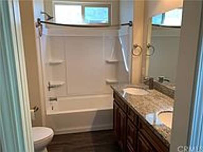 Building Photo - BEAUTIFUL  3  BEDROOM 2 BATH  HOME!