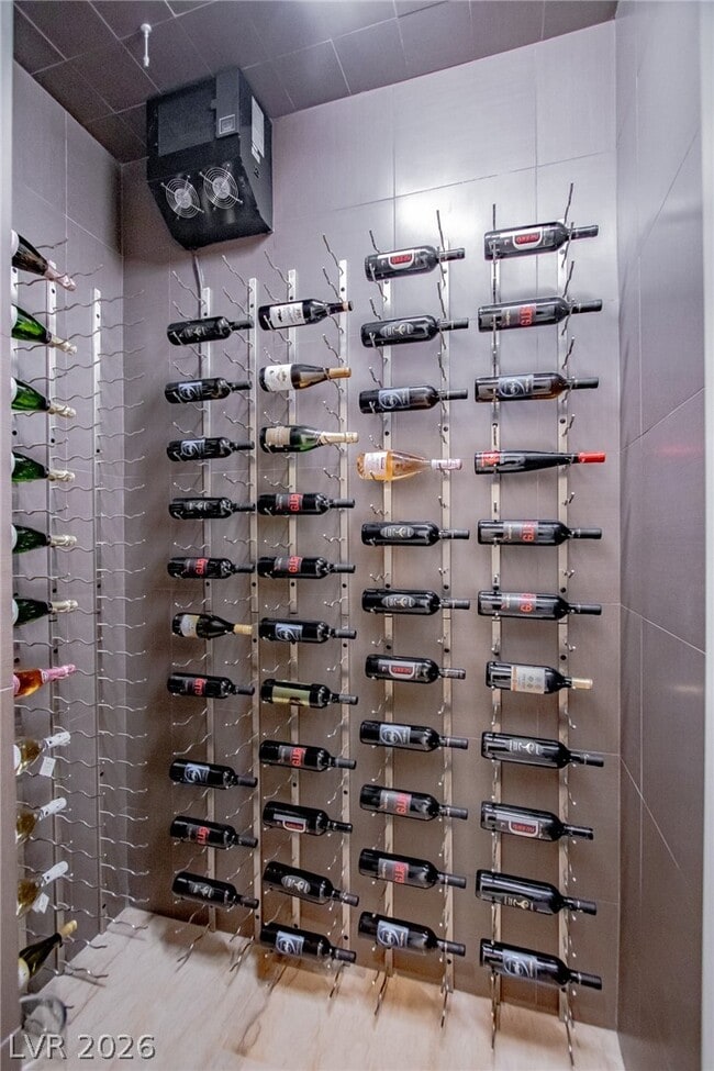 Building Photo - 69 Hawk Ridge Dr