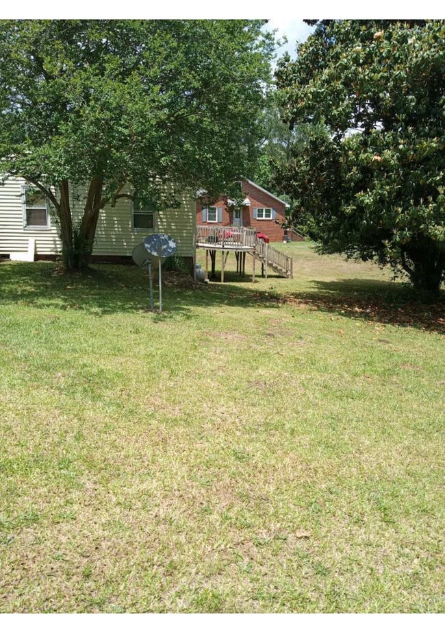 Building Photo - 317 NC 742 S