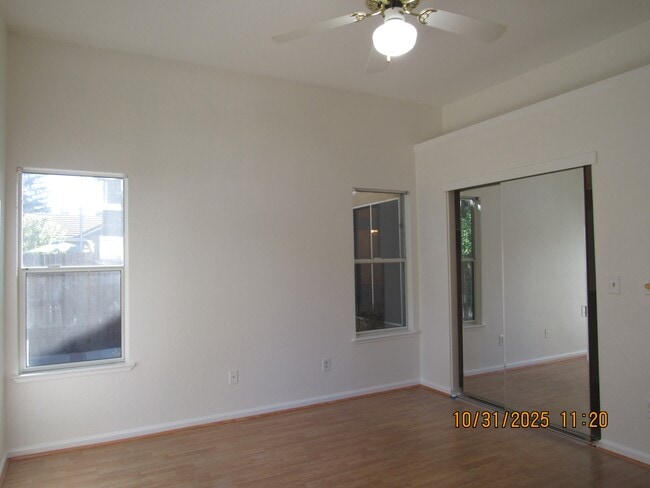 Building Photo - 15308 Medella Cir