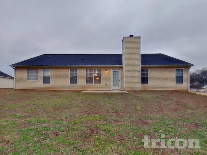 Building Photo - 3710 Michaels Creek Way