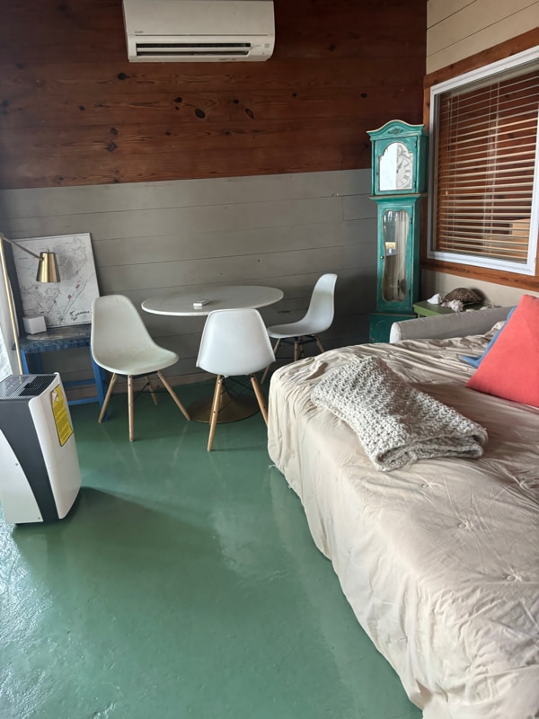 Building Photo - 919 S Water St