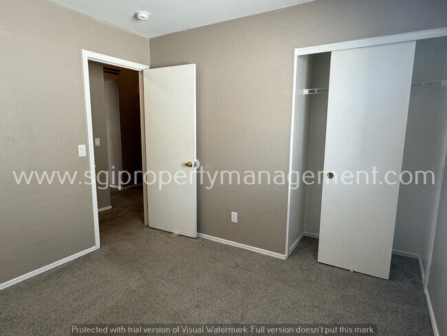 Building Photo - 3 Bedroom El Mirage home