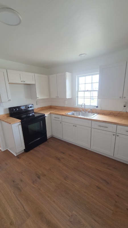 Building Photo - 1100 E Canal St