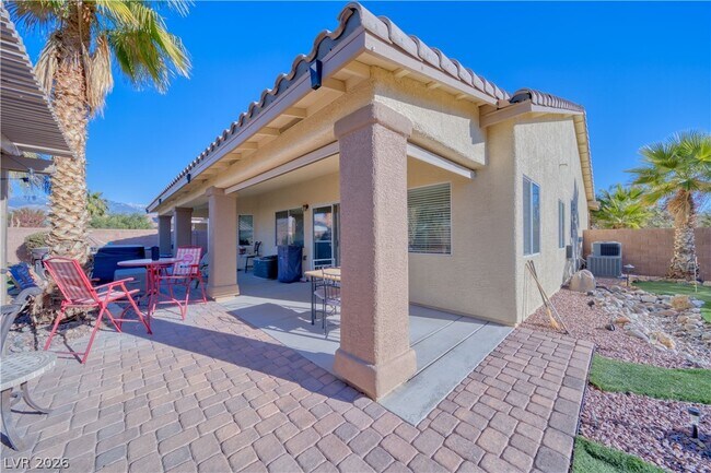 Building Photo - 5720 Al Fresco Ave