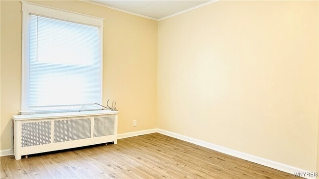 Building Photo - 701 Cedar Ave