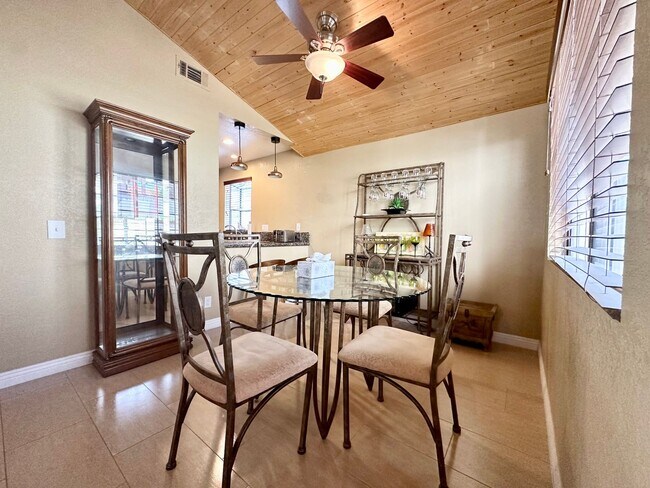 Building Photo - COMING SOON!! Charming FURNISHED 2 Bed 2 Bath Condo in Palm Desert close to El Paseo!