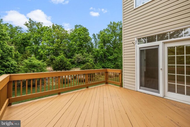 Building Photo - 530 Limerick Cir