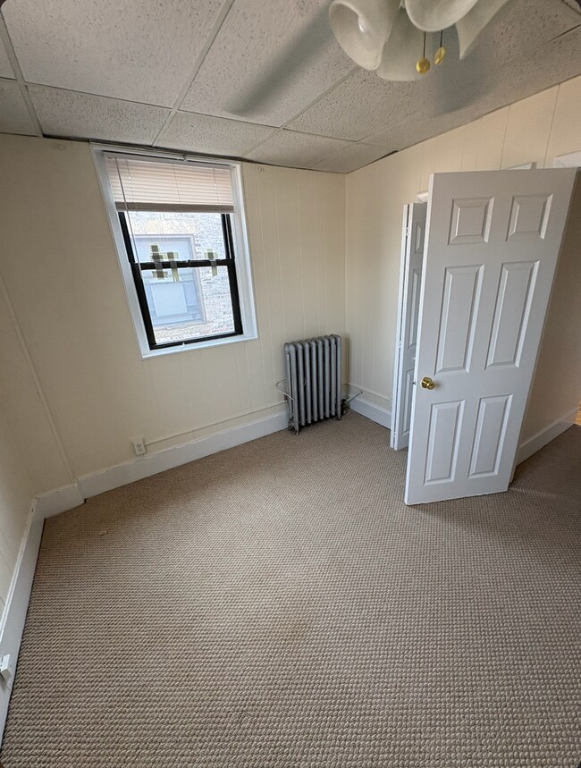 Building Photo - 437 Cambridge St