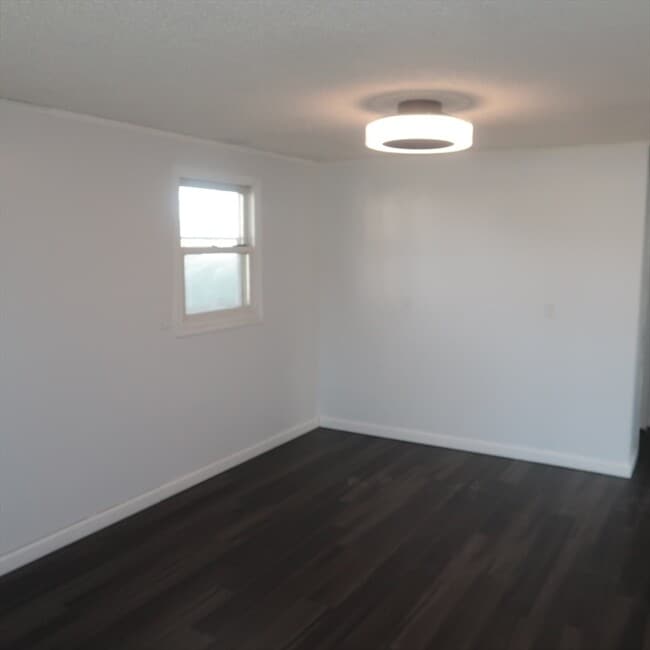 Building Photo - 54 Ballard St