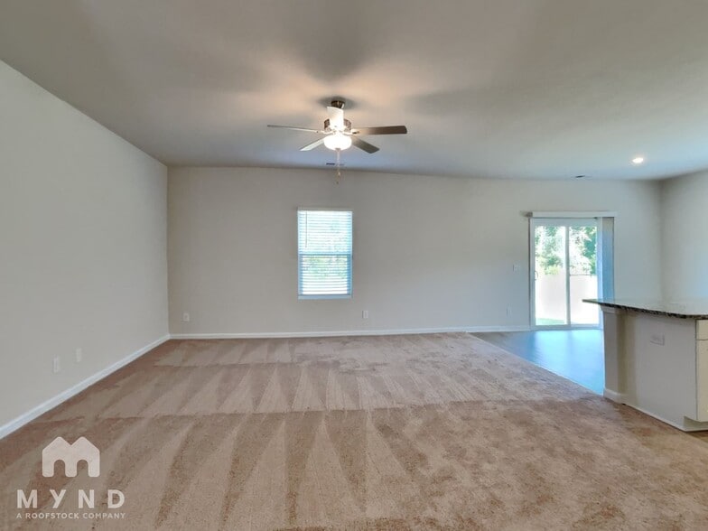 Building Photo - 141 Taverners Ln