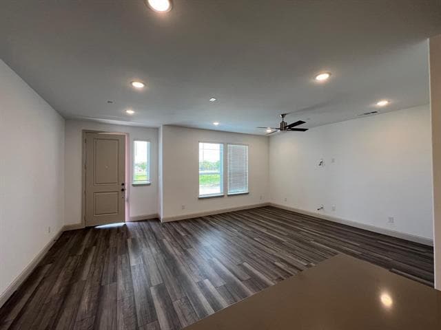 Building Photo - 4561 Bishop St