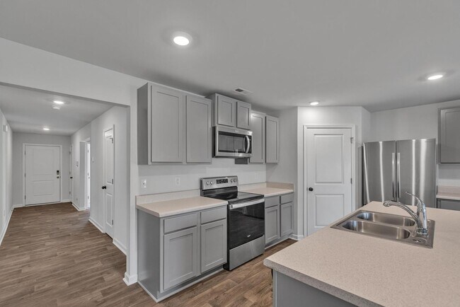 Building Photo - Holly Ridge House for Rent with Water View!