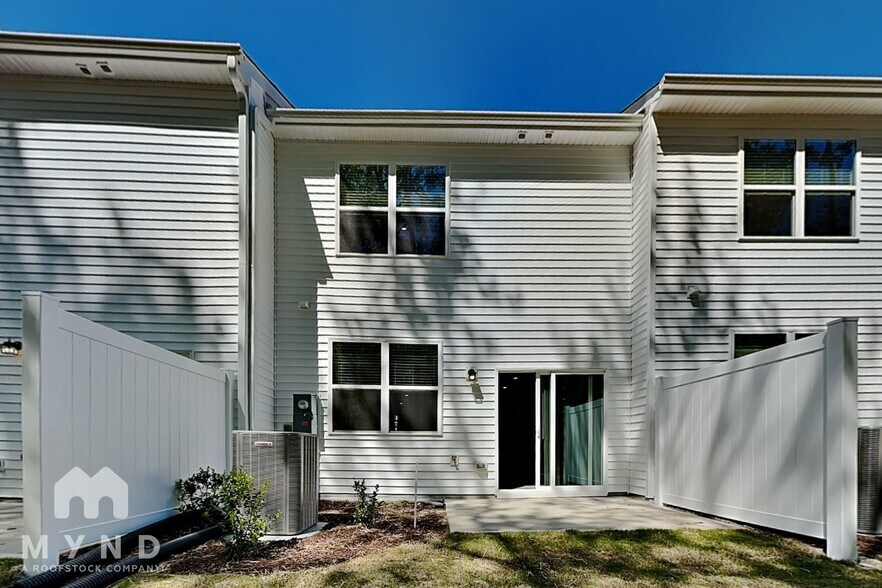 Building Photo - 3005 Fulong Dr