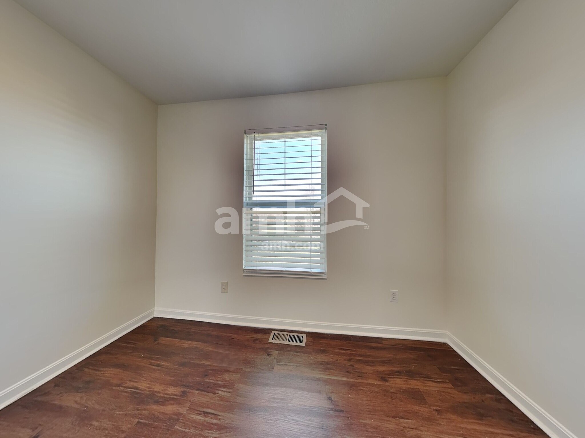 Building Photo - 10718 Anna Ln