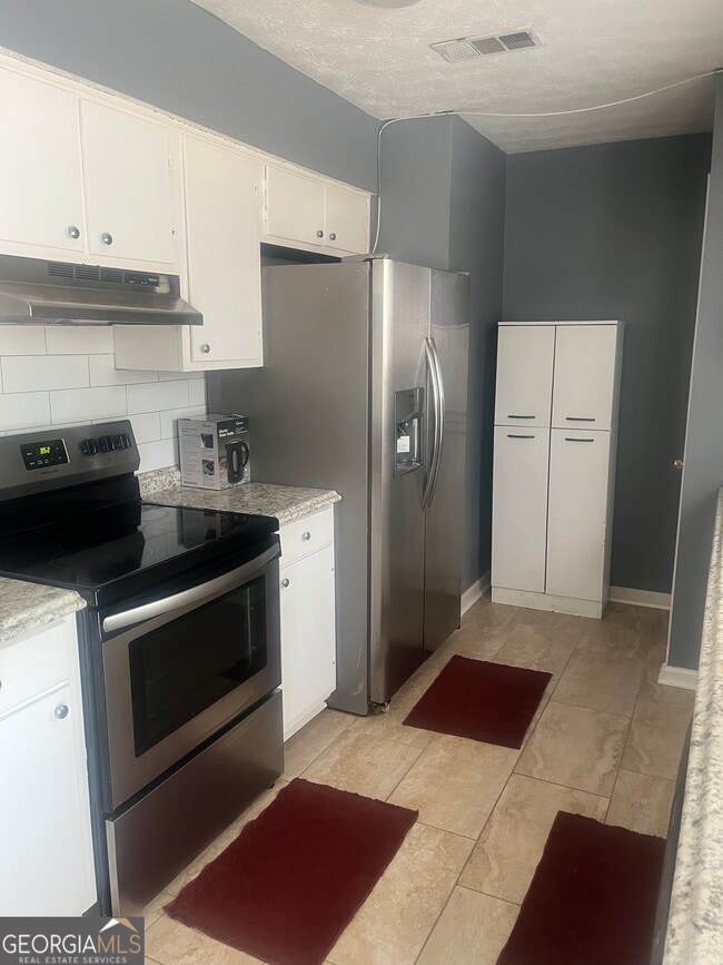 Building Photo - 7013 Fielder Rd