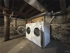 Building Photo - 222 Academy St