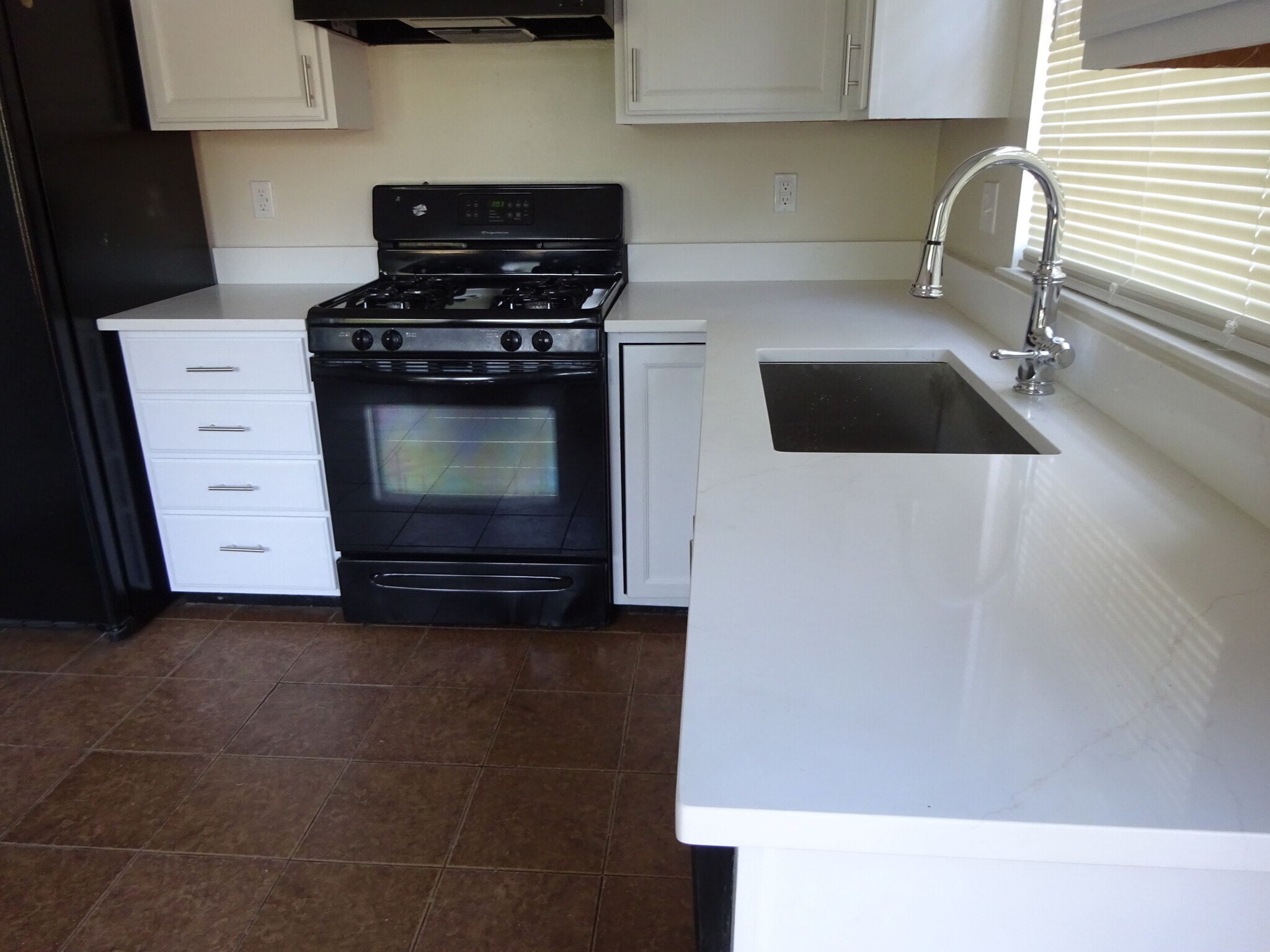 Building Photo - 1720 Grover Glen Ct