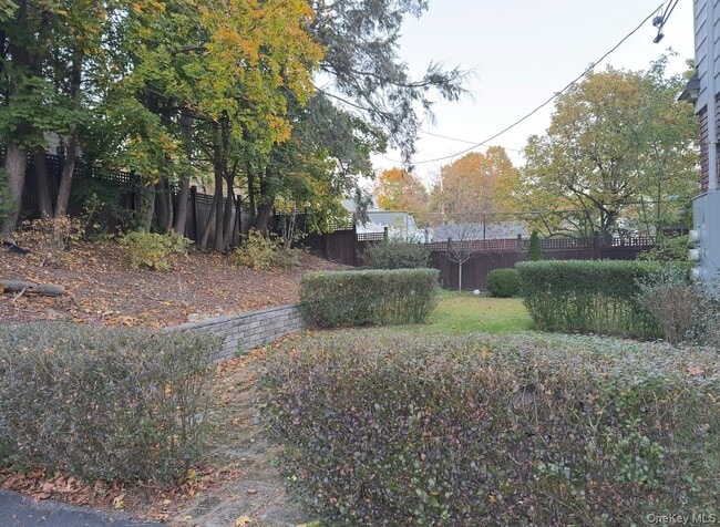 Building Photo - 21 Richman Ave