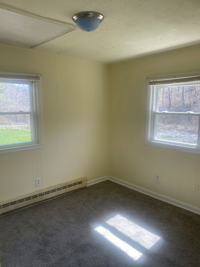 Building Photo - Highwater28