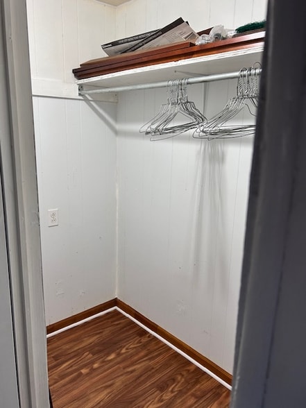 Building Photo - 1839 Lakeview Point Rd