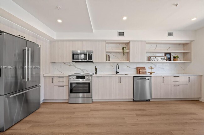 Building Photo - 726 NW 55th Terrace