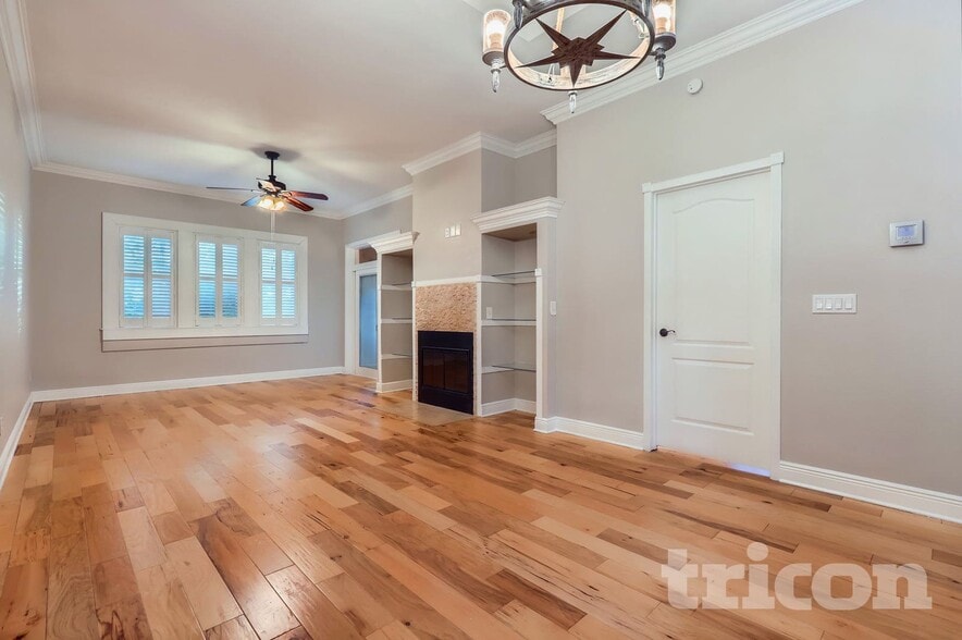 Building Photo - 1668 Woodland Dr