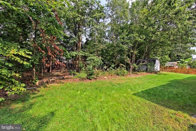 Building Photo - 20585 Triple Crown Ct