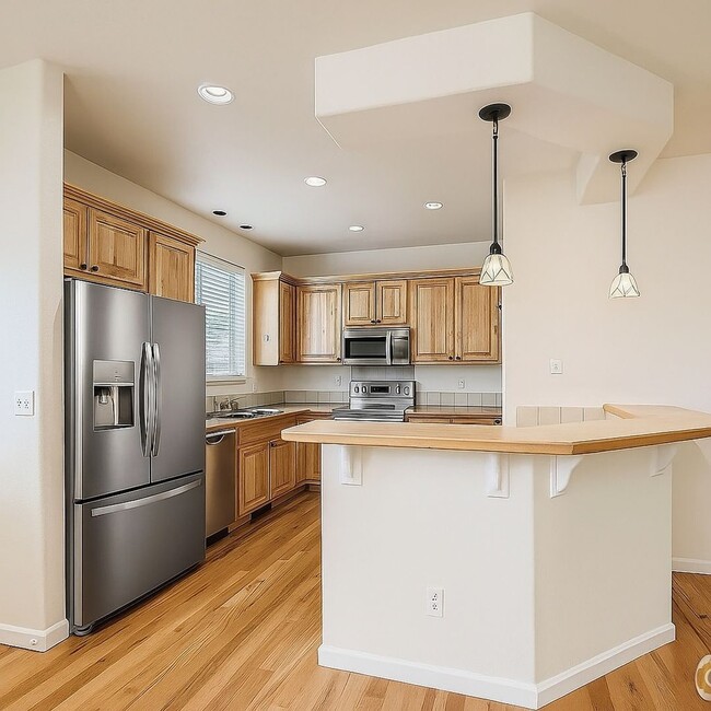 Building Photo - 300 Riverview Ct