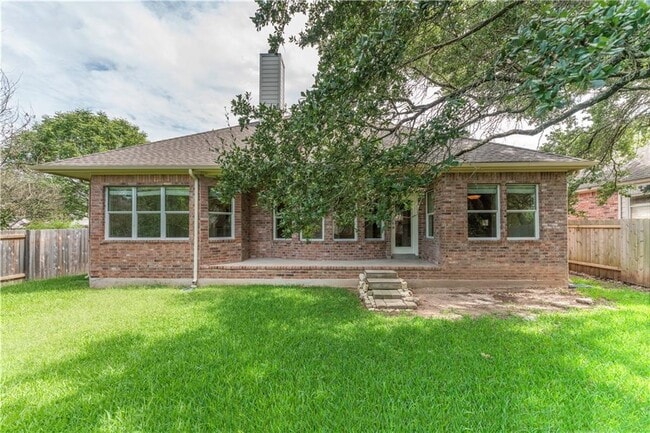 Building Photo - 2007 Tattler Dr