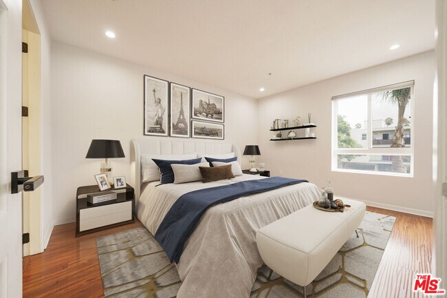 Building Photo - 1401 S St Andrews Pl