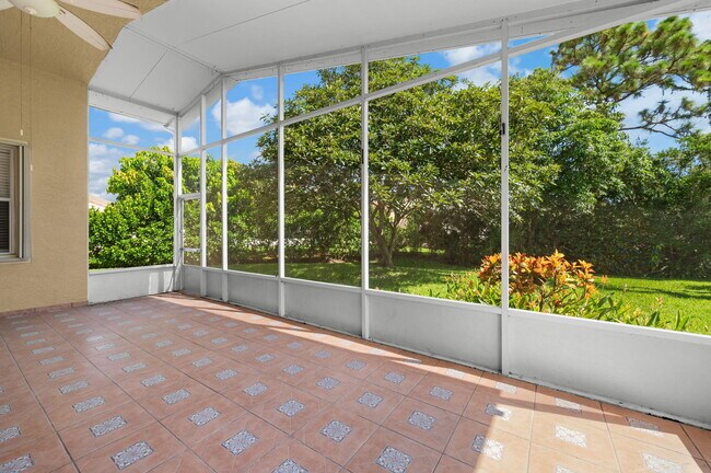 Building Photo - 6980 SE Twin Oaks Cir