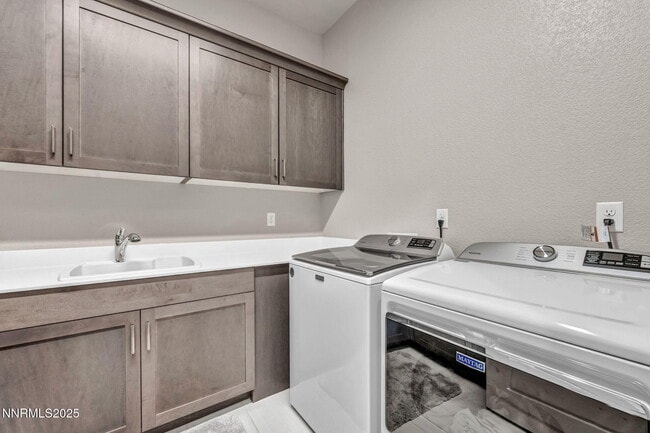 Building Photo - 5441 Side Saddle Trail