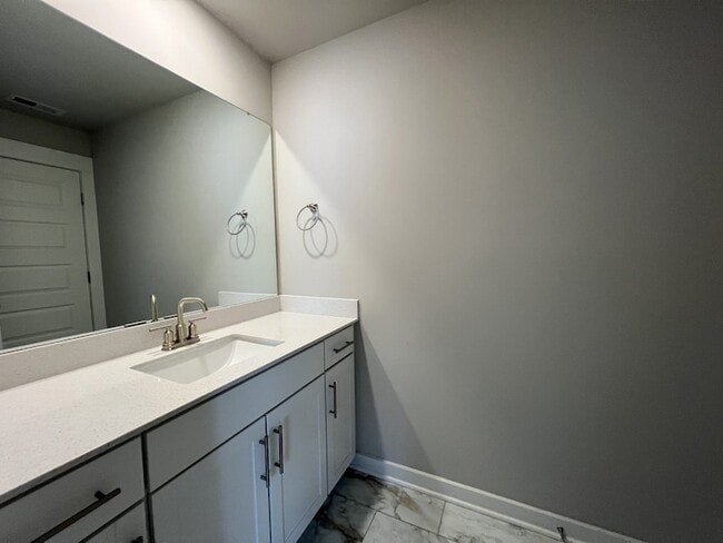 Building Photo - 1001 Pebble Run Rd