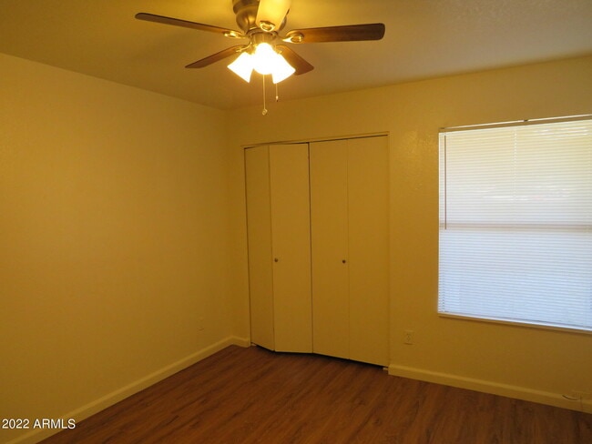 Building Photo - 1342 W Emerald Ave