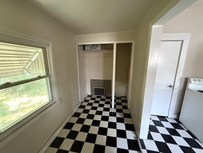 Building Photo - 1129 N Martin Luther King Jr Blvd